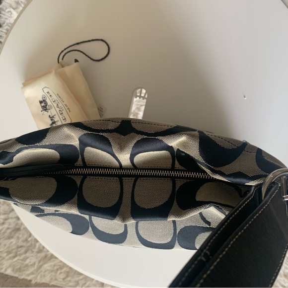 ❤️SOLD❤️Authentic Coach Shoulder Bag - Picture 5 of 10